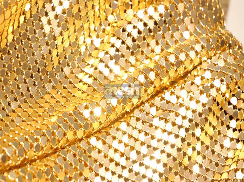What are some of the challenges of installing woven metal interiors?cid=6