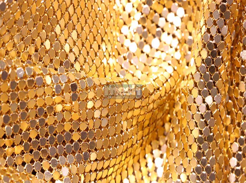 What are some of the challenges of installing woven metal interiors?cid=6