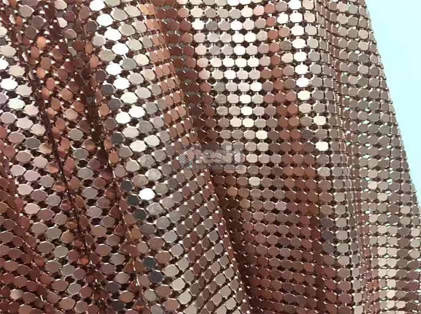 The Advantages of Decorative Interiors Fabric for Window Treatments