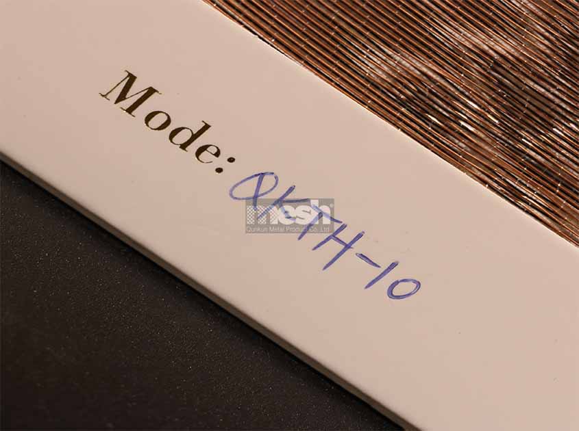 luxury metal mesh fabric Versus Traditional Fabrics: A Comparative Analysis