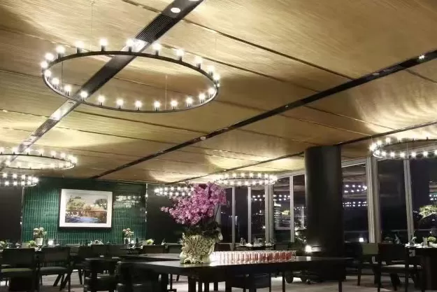 Woven metal interiors is an ideal material for luxury and exquisite decoration