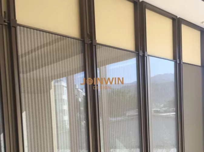 Metal woven interior fabric: the material of choice for brilliant art